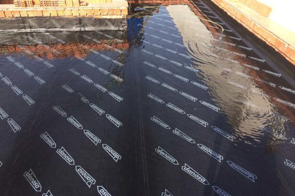 trabajos-de-impermeabilización-de-cubiertas-planas-